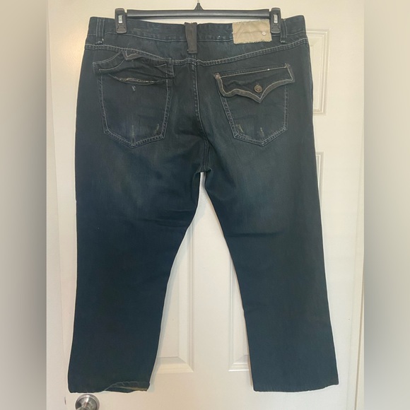 Five Four Men’s distressed jeans * Closeout * - Picture 2 of 5
